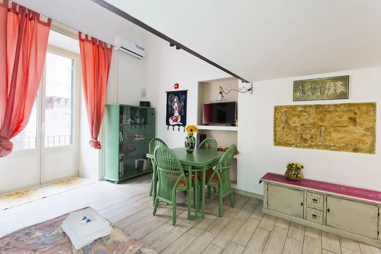 פלרמו Maqueda Apartments איטליה